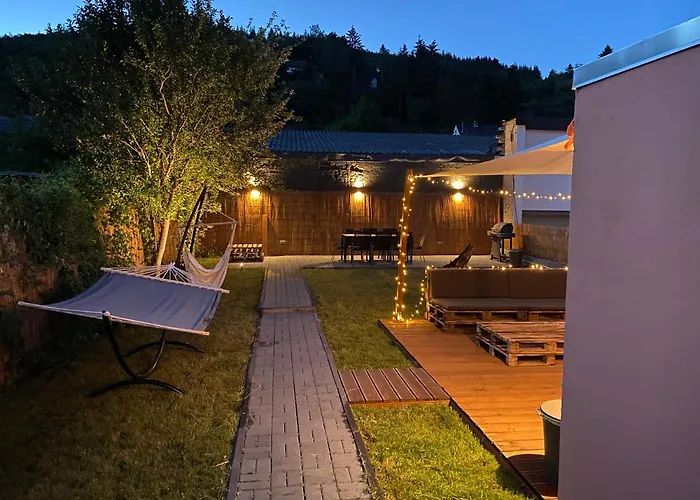 Nuerburgring Industrial Design House, Grosser Garten, Bbq